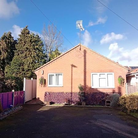 Cosy Bungalow In A Handy Location Market Harborough Exteriör bild